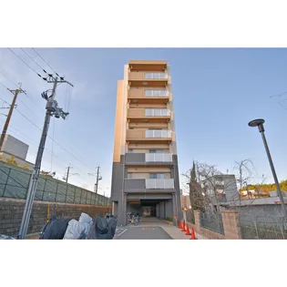 大阪府吹田市千里万博公園【マンション】の外観