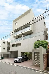 オークウッドハウス【301号室】の外観