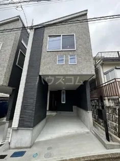 神奈川県横浜市神奈川区六角橋4丁目【一戸建】の外観