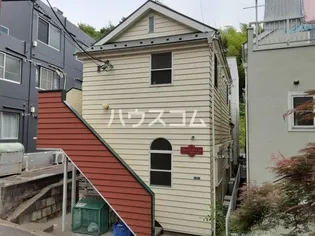 アゼリアガーデンズ生田【2階】の外観
