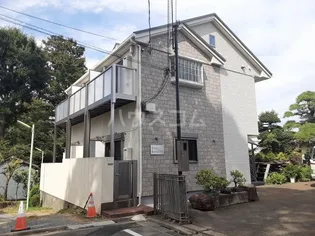 ヒューゲルハイム【2階】の外観
