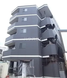 テリアズ港町【3階】の外観