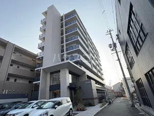 ガーデンクォーツ摂津正雀【5階】の外観