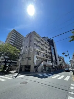 巷岡ビルの画像