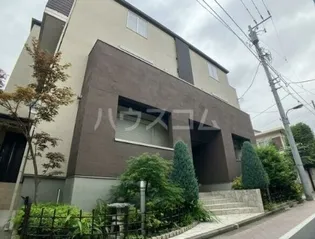 Brighton House【2階】の外観