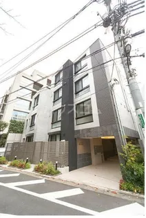 東京都新宿区市谷仲之町【マンション】の外観