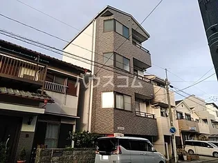 スリーハイツの画像