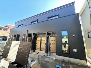 新緑とすみれのフィオーレの画像