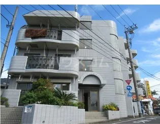 ドエルフロ−ラⅡ【2階】の外観