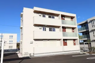 D's LIEN (ディ-ズリアン) E【302号室】の外観