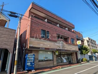 ロベール石川の画像