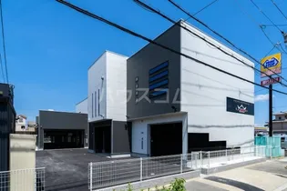 GARAGE LUSSOの画像