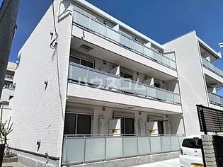 ジュネス【3階】の外観