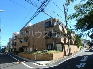 ペガサスマンション経堂【1階】の外観