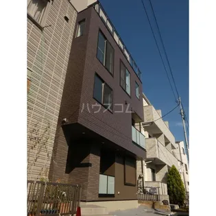 フラット カーク【1階】の外観