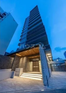 東京都新宿区西新宿8丁目【マンション】の外観