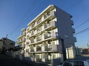 神奈川県伊勢原市粟窪【マンション】の外観