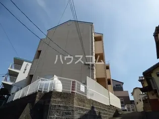 フレンズセドリックの画像