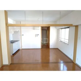 ゴールドヒルズ渡辺【5階】の外観