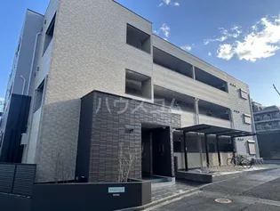 ルージェ パウの画像