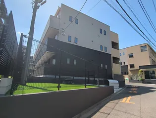 ルージェ パウの画像