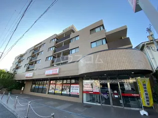 ティアラ豊中【5階】の外観