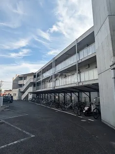 フェイムドゥボウ【02050号室】の外観