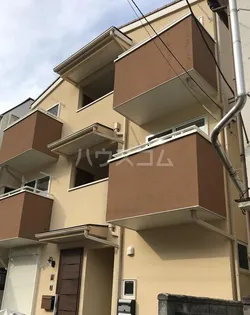 RAVINE PIERSの画像