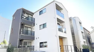 ヴュ ド フェリス【2階】の外観