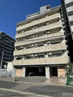 メゾンエルブロックの画像