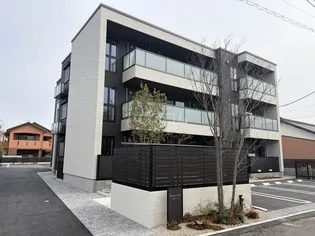 エスティーラの画像