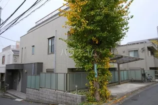 ブルーラグーン【2階】の外観