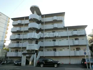 シャンポール新宿の画像