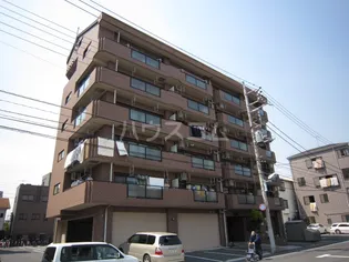 ラフィーネ篠崎の画像