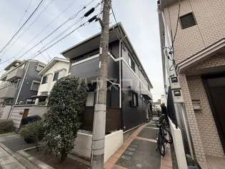 LS CREW J【2階】の外観