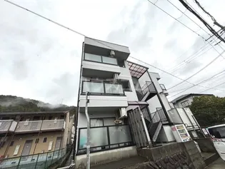 コンフォール・カレッジ【201号室】の外観