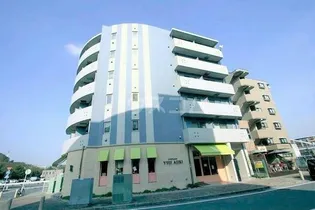 ベニシアの画像