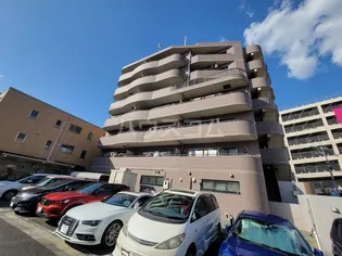 クレストコートの画像