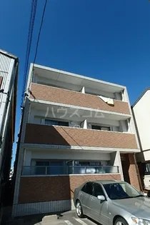 ラ・ヴィアンパレスⅡ【1階】の外観