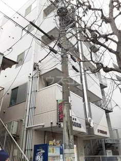 神奈川県横浜市金沢区六浦4丁目【マンション】の外観