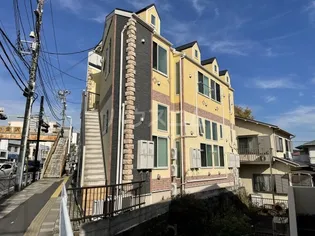 神奈川県横浜市金沢区六浦1丁目【アパート】の外観