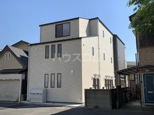リバーパレスAK【1階】の外観