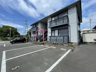 クインハイツIIIの画像