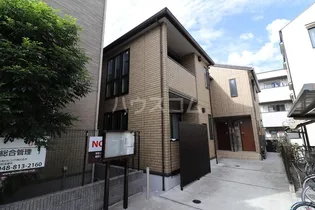 イー エフ レーヴの画像