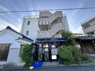 京都府京都市右京区花園寺ノ内町【マンション】の外観