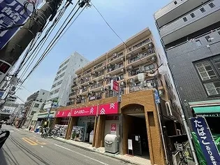 ファミーユビルの画像