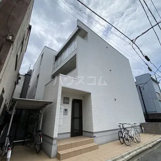 Siena【2階】の外観