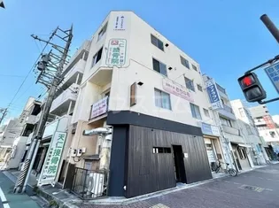 足立ビルの画像