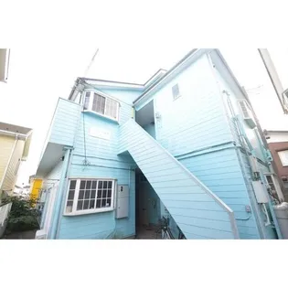 ラデヴィーナ六実の画像