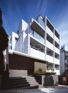 東京都新宿区岩戸町【マンション】の外観